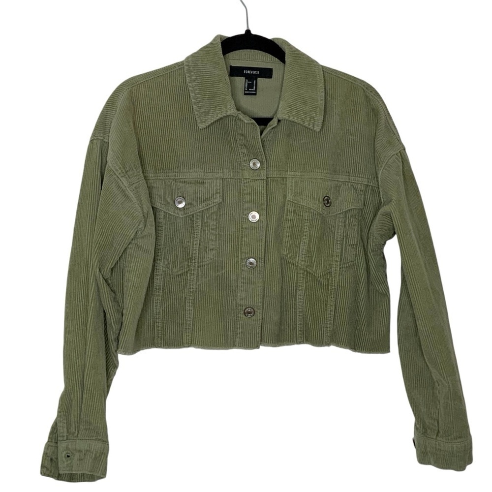Forever 21 green cropped corduroy jacket. Size M